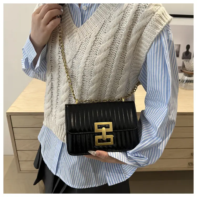 Pink Chain Shoulder Bag for Women 2025 — feature 19