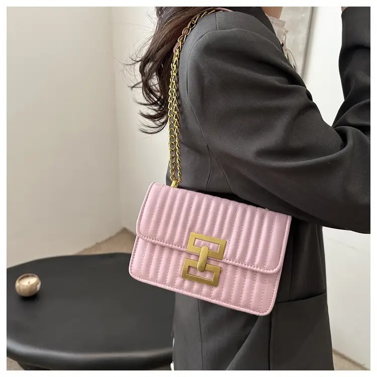 Pink Chain Shoulder Bag for Women 2025 — feature 8