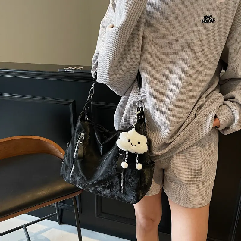 Women's White Retro Shoulder Bag with Cute Charm - Image 7