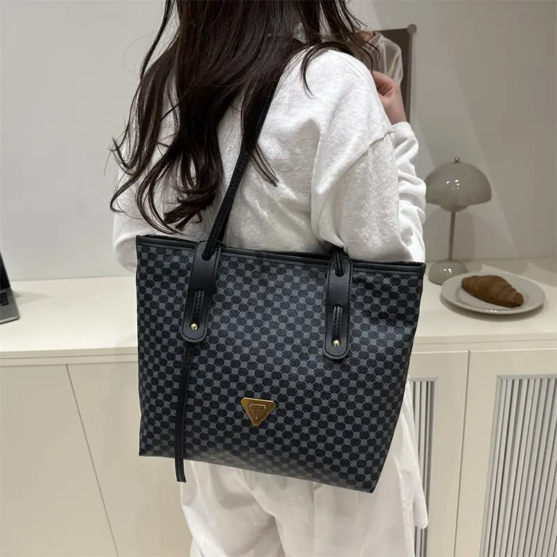 Trendy Checkered Shoulder Tote Bag 2024 Summer - Image 6