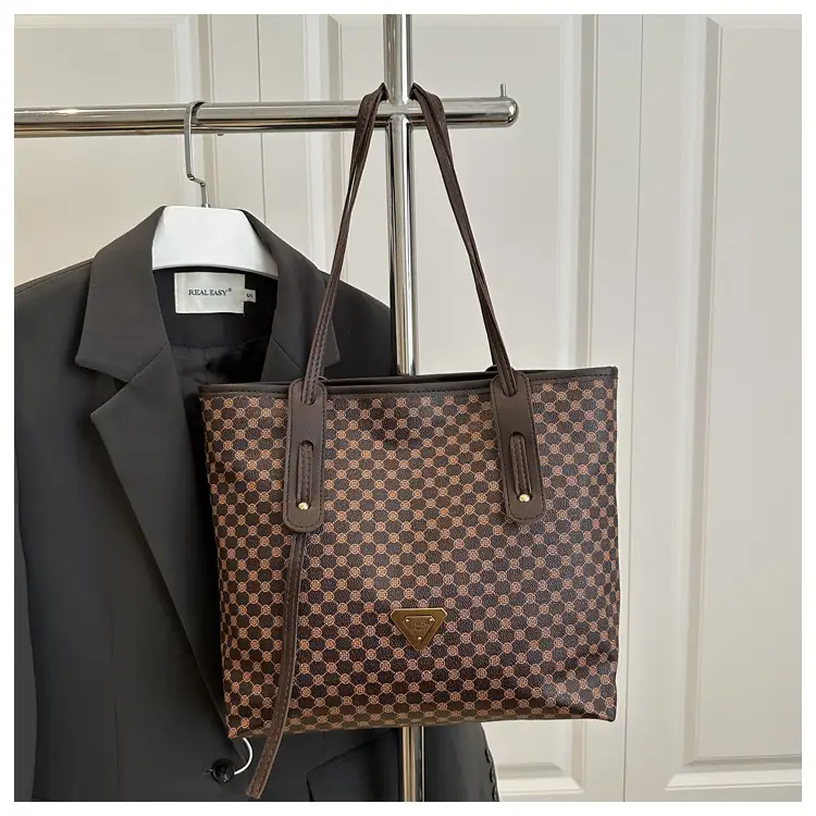 Trendy Checkered Shoulder Tote Bag 2024 Summer — feature 18