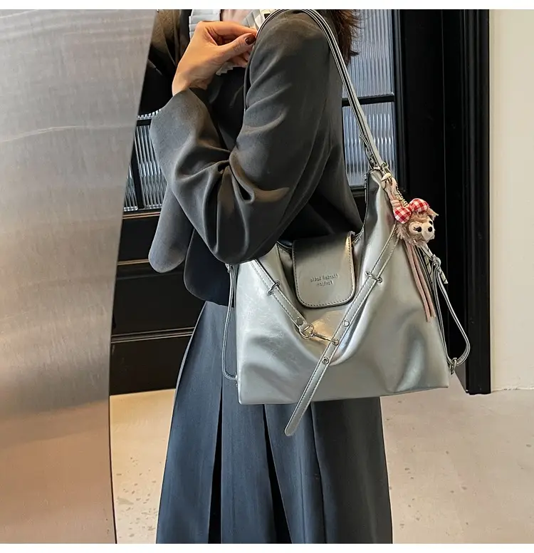 Silver Fashionable Shoulder Bag for Women 2025 New Arrival — feature 40