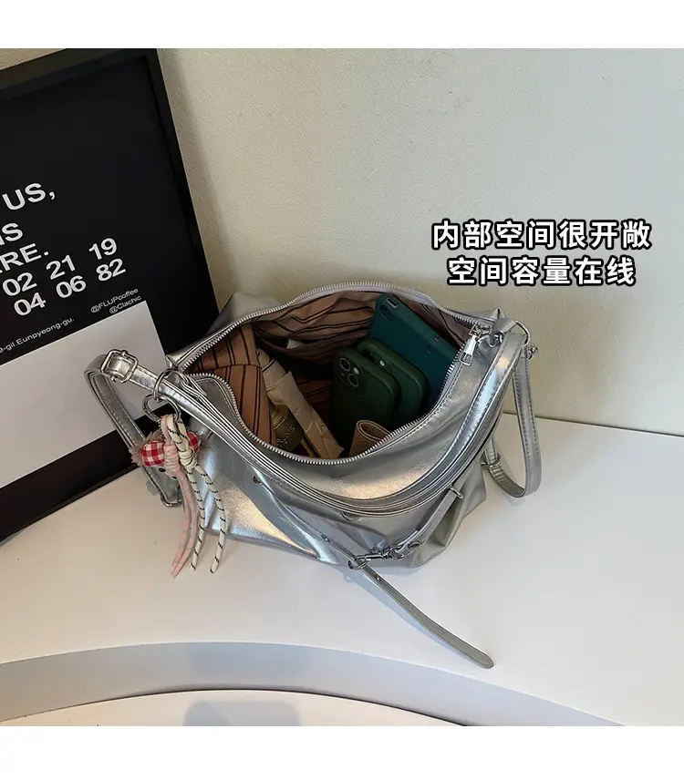 Silver Fashionable Shoulder Bag for Women 2025 New Arrival — feature 7