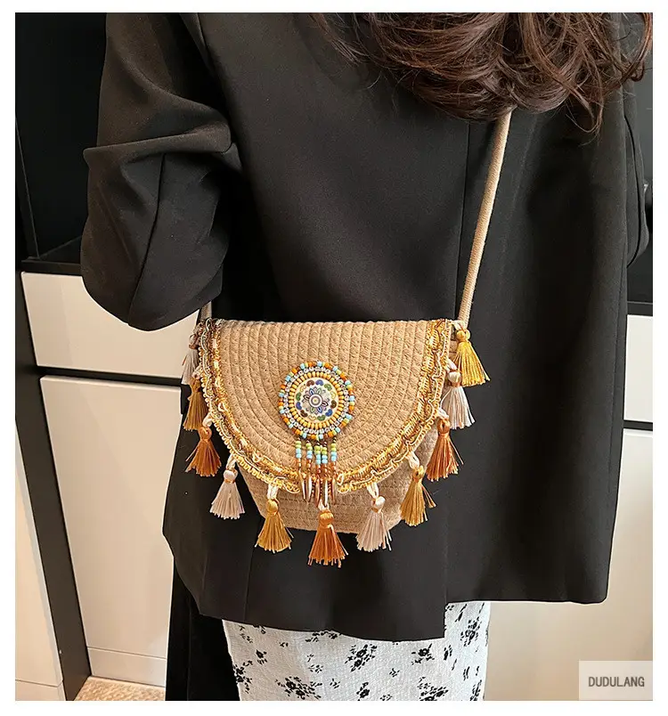 Cross-Border Straw Woven Shoulder Bag with Tassels — feature 1