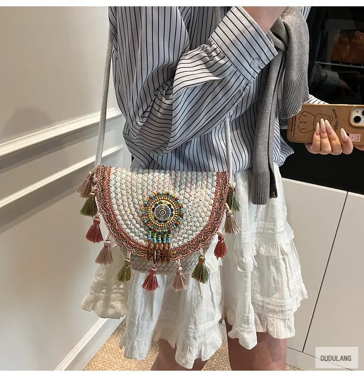 Cross-Border Straw Woven Shoulder Bag with Tassels — feature 19