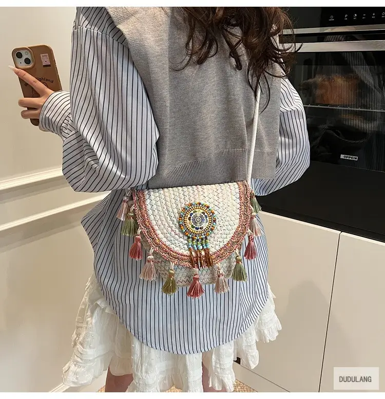 Cross-Border Straw Woven Shoulder Bag with Tassels — feature 23