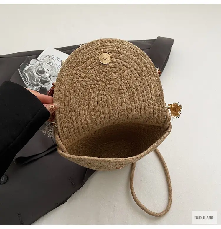 Cross-Border Straw Woven Shoulder Bag with Tassels — feature 39