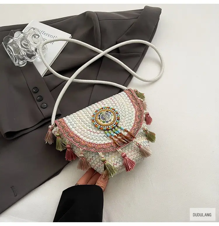 Cross-Border Straw Woven Shoulder Bag with Tassels — feature 43