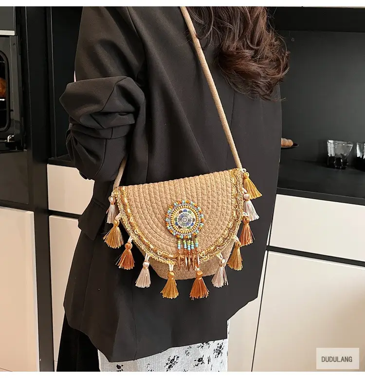 Cross-Border Straw Woven Shoulder Bag with Tassels — feature 7