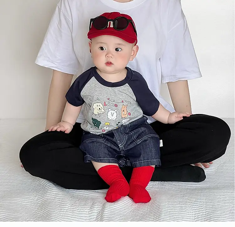 Baby Boy Summer Suit Red Hat Raglan Sleeve T-Shirt Two Piece Set — feature 1
