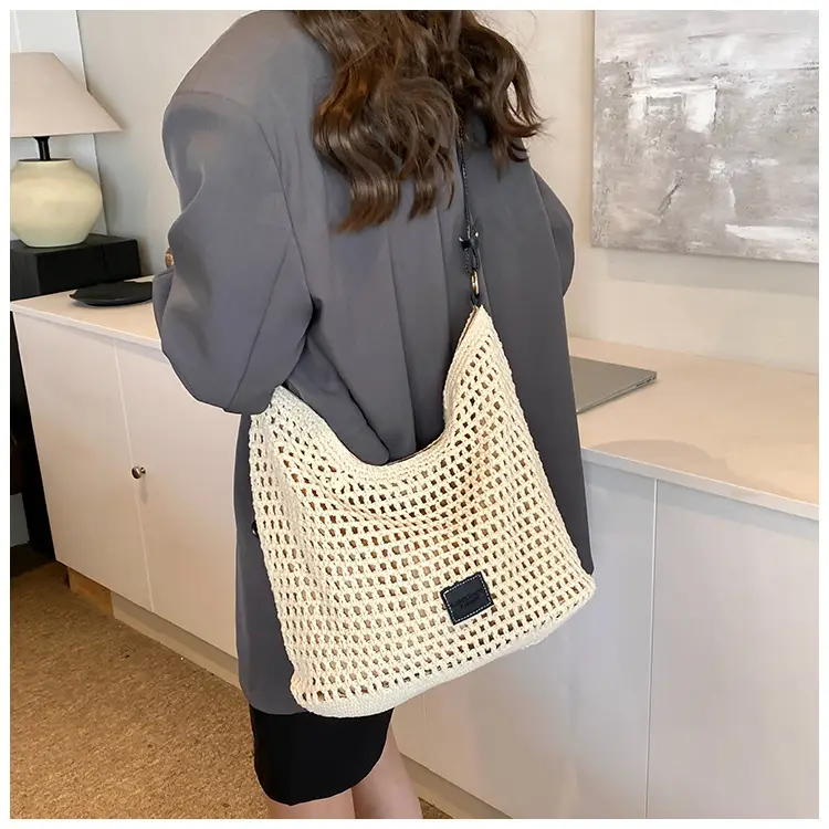 Women's Hollow Knit Beach Bag Large Capacity Wooden Handle — feature 13