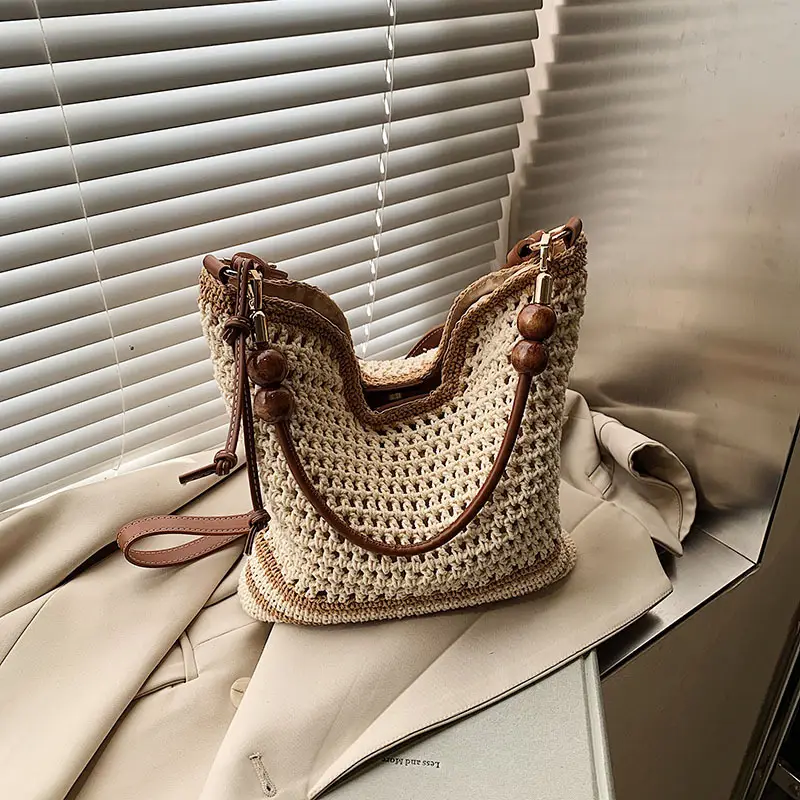Women's Hollow Knit Beach Bag Large Capacity Wooden Handle