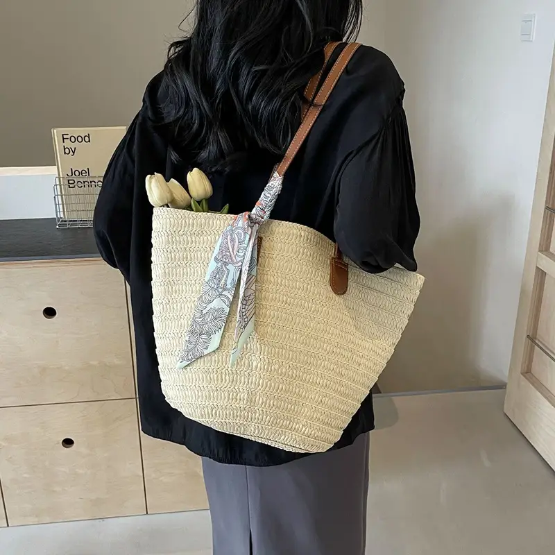 Women's Hollow Knit Beach Bag Large Capacity Wooden Handle