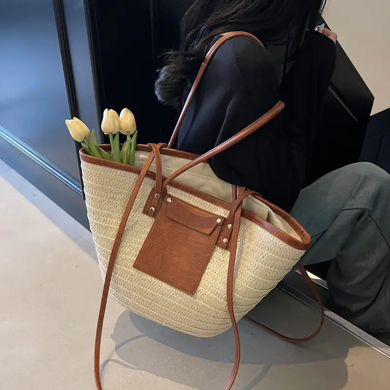 Women's Hollow Knit Beach Bag Large Capacity Wooden Handle
