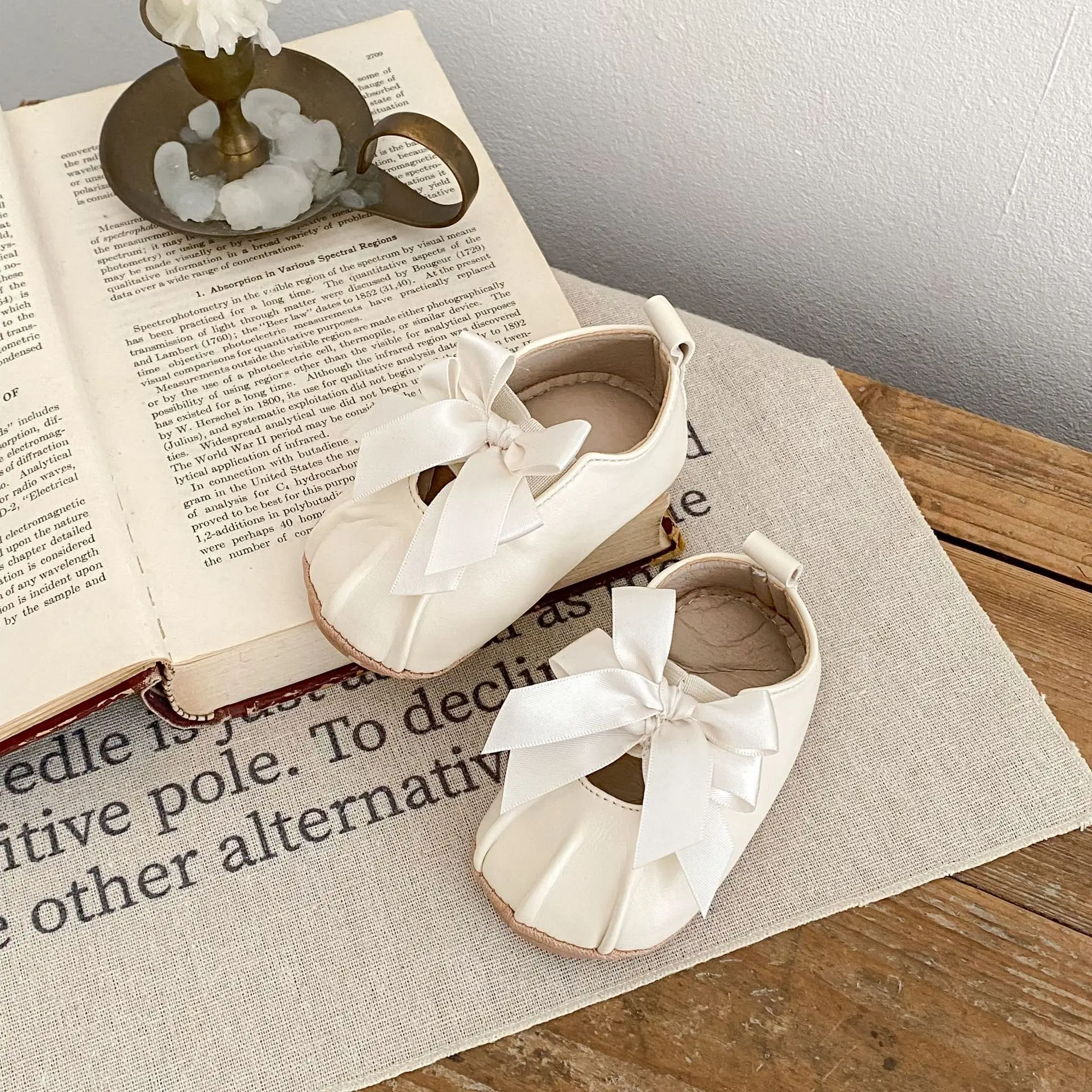 Silver Bow Baby Shoes for Toddler Girls — feature 6