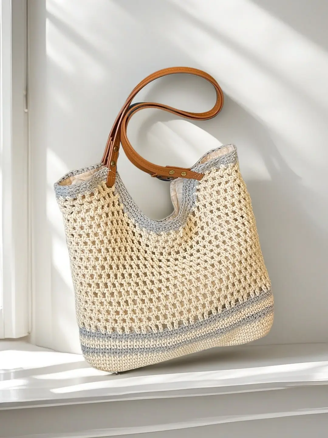 Hand-Woven Cotton Beach Bag Large Capacity - Image 3