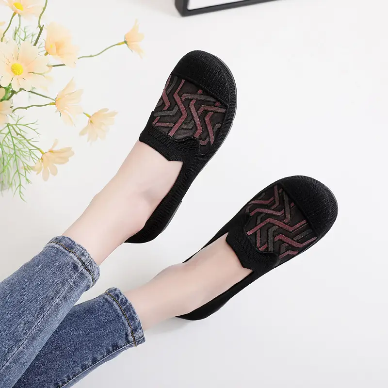 New Old Beijing Cloth Shoes Women's Summer Mesh Breathable Mother Shoes Slip-in Comfortable Cloth Shoes for the Elderly Flat Shoes - Image 2