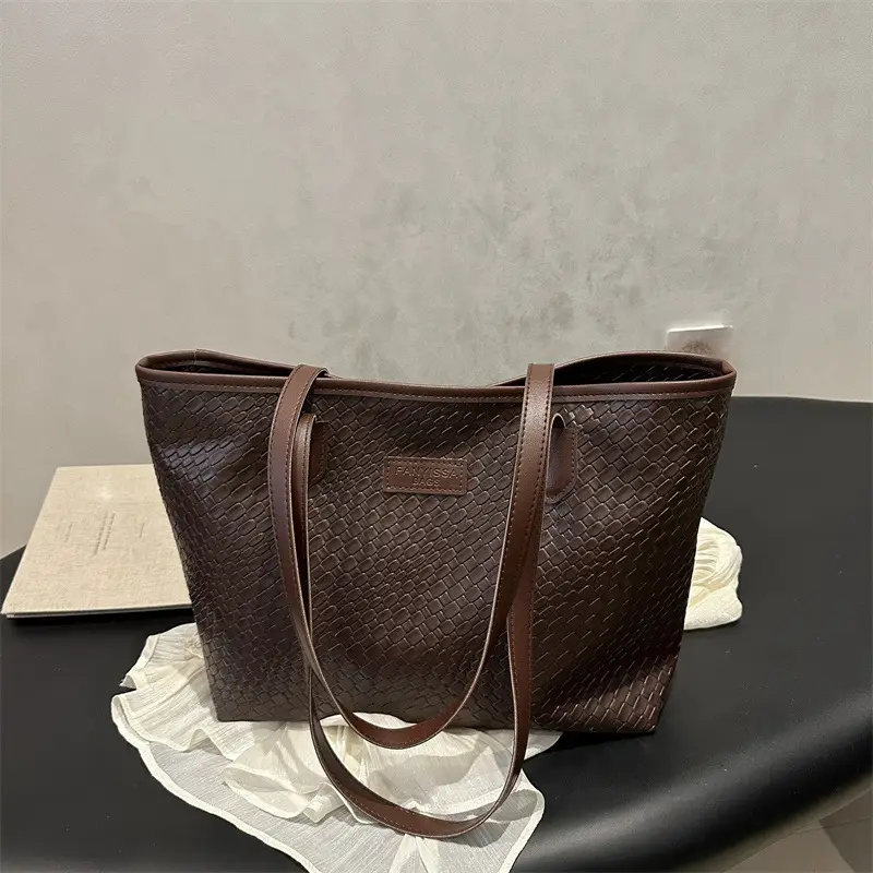 Black Woven Women's Large Tote Bag - Image 9