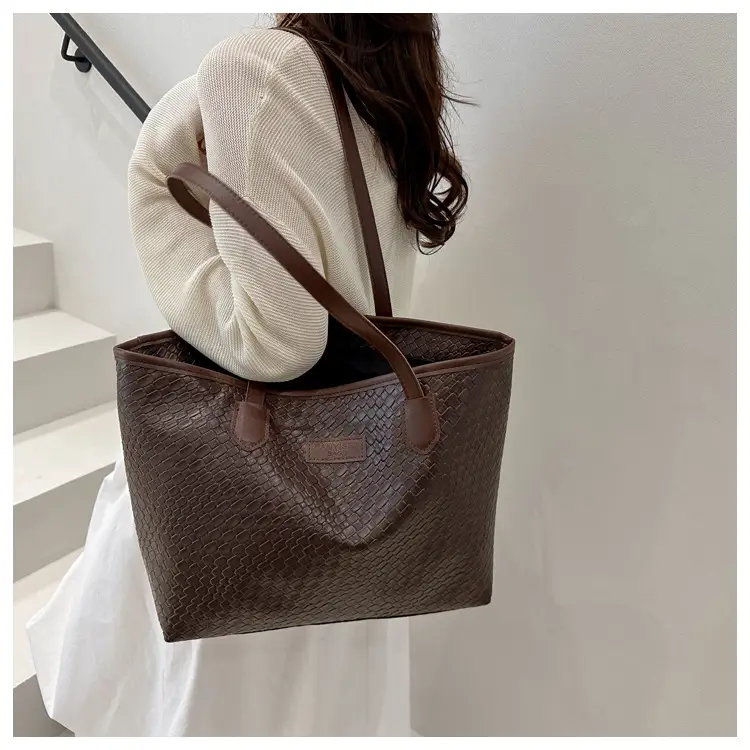Black Woven Women's Large Tote Bag — feature 12