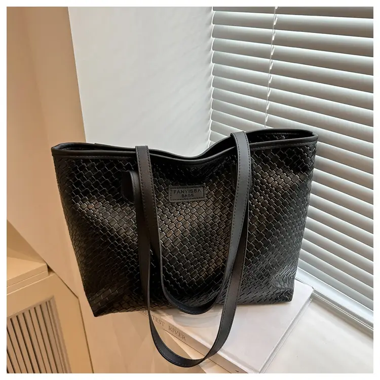 Black Woven Women's Large Tote Bag — feature 17