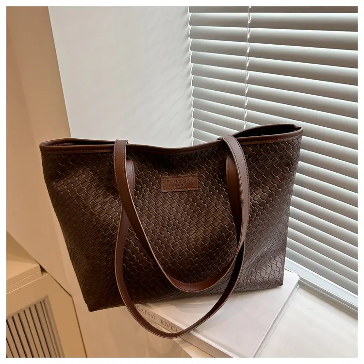 Black Woven Women's Large Tote Bag — feature 19
