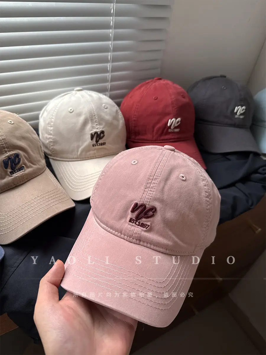 Red Embroidered Baseball Cap for Women 2026 Spring — feature 1