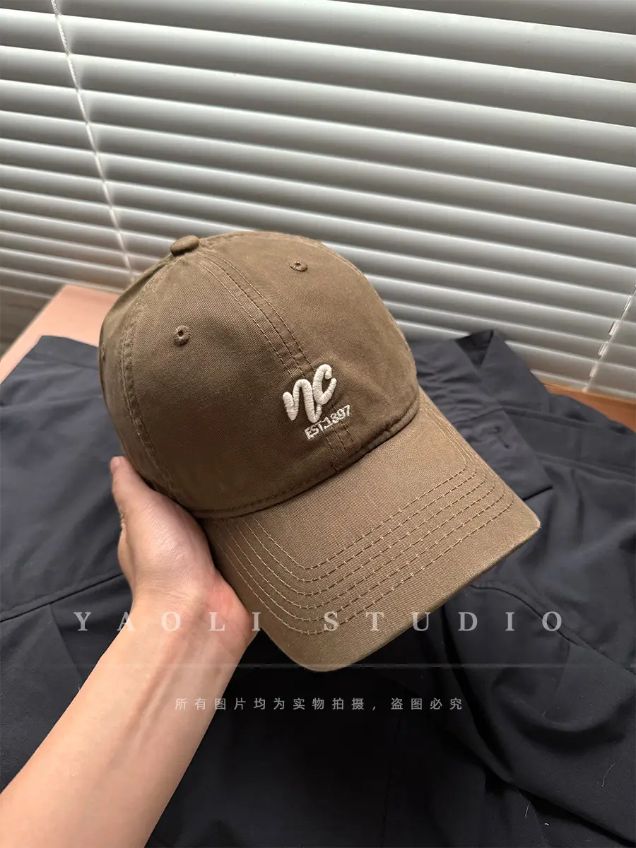 Red Embroidered Baseball Cap for Women 2026 Spring — feature 17