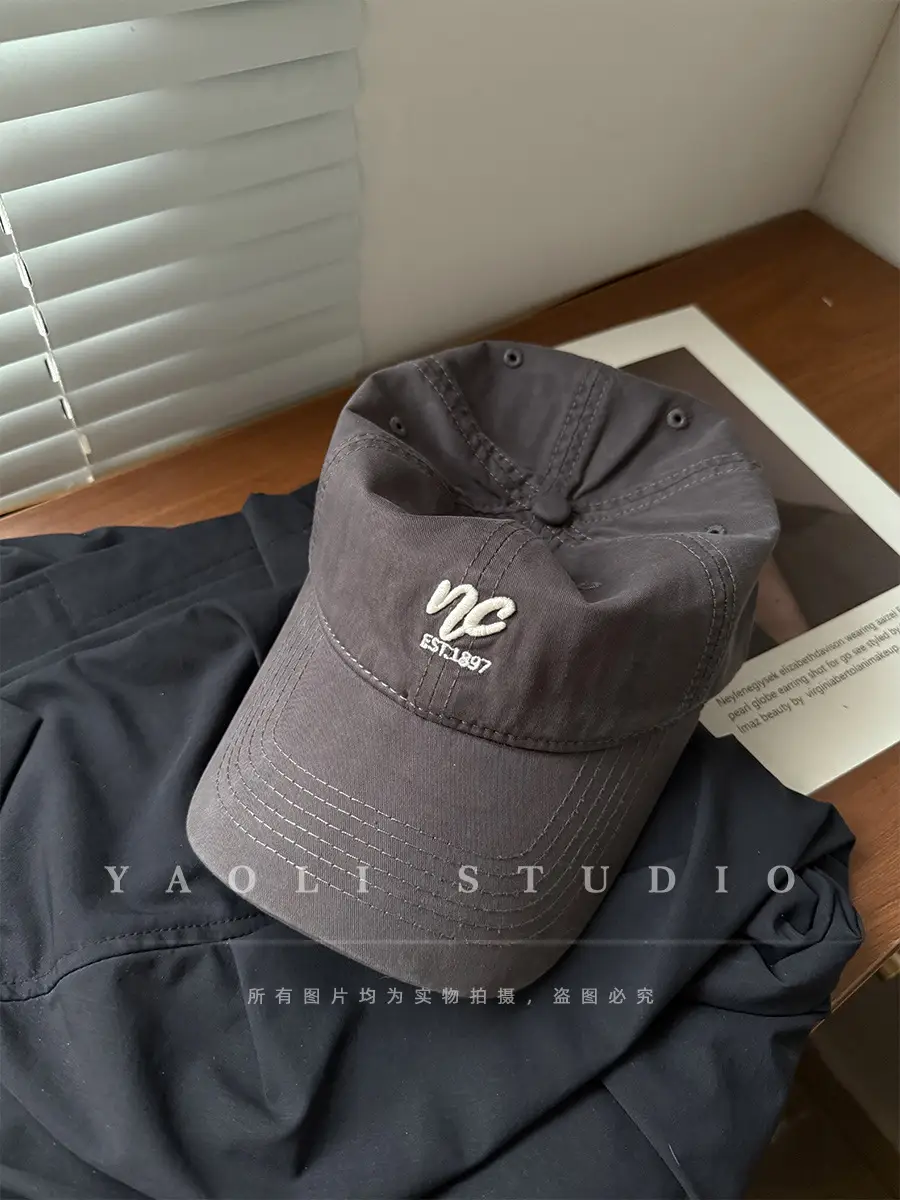 Red Embroidered Baseball Cap for Women 2026 Spring — feature 25