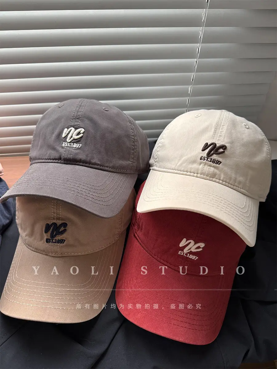 Red Embroidered Baseball Cap for Women 2026 Spring — feature 3