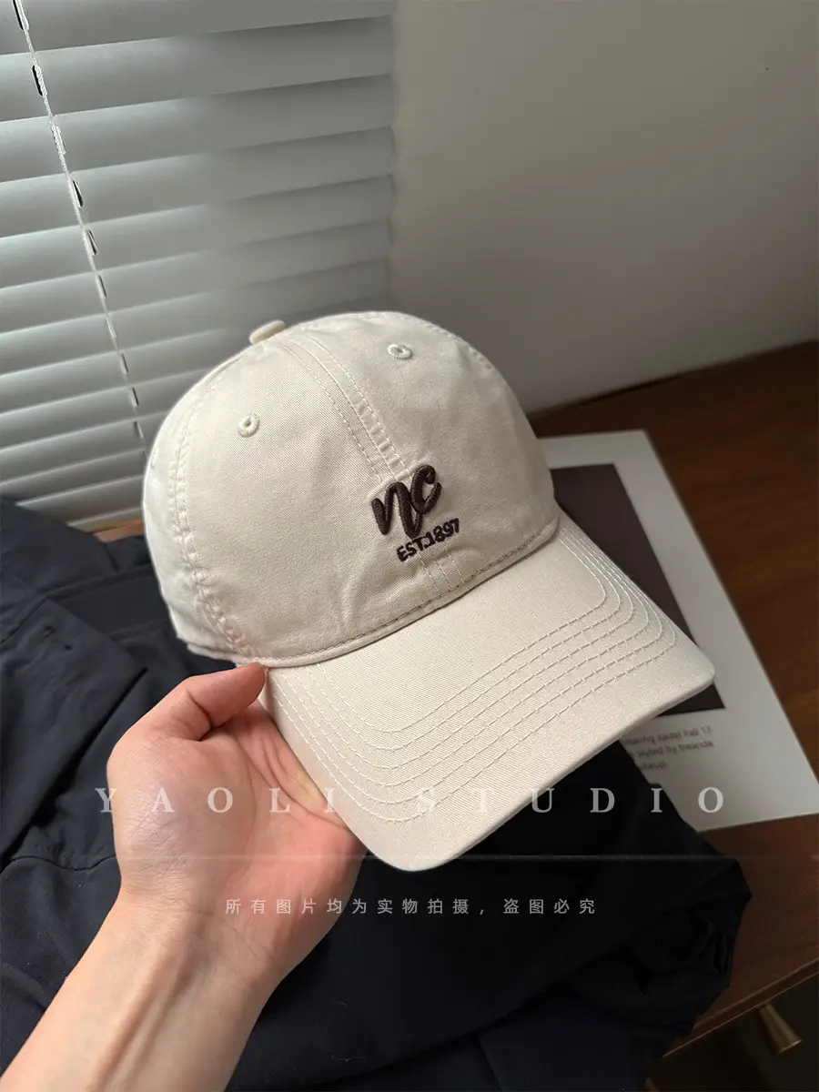 Red Embroidered Baseball Cap for Women 2026 Spring — feature 9