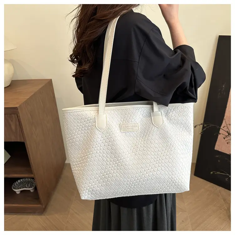 White Korean Style Tote Bag 2025 Summer New Niche Design — feature 9