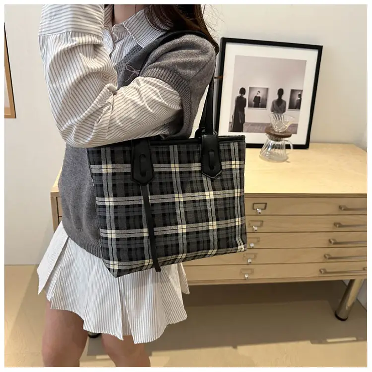 Korean Style Plaid Shoulder Tote Bag for Women — feature 19