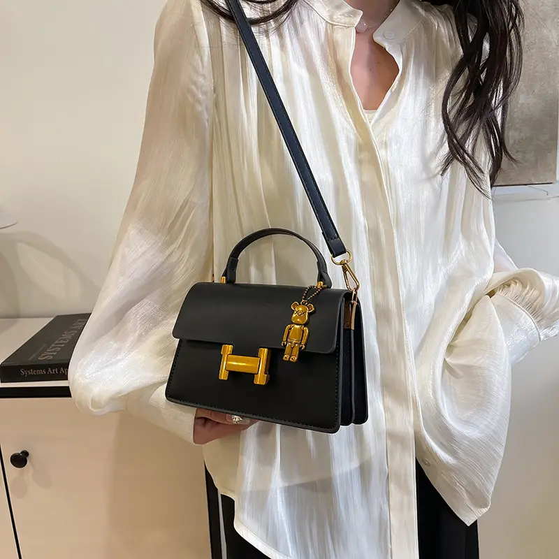 Women's Brown Leather Shoulder Crossbody Bag with Gold Clasp - Image 8