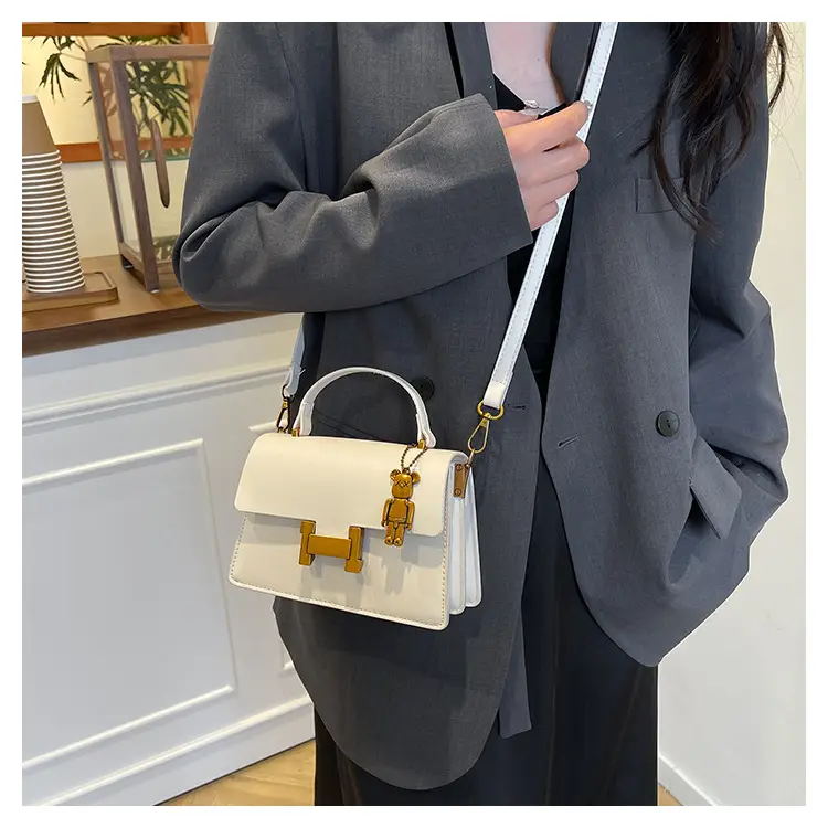 Women's Brown Leather Shoulder Crossbody Bag with Gold Clasp — feature 11