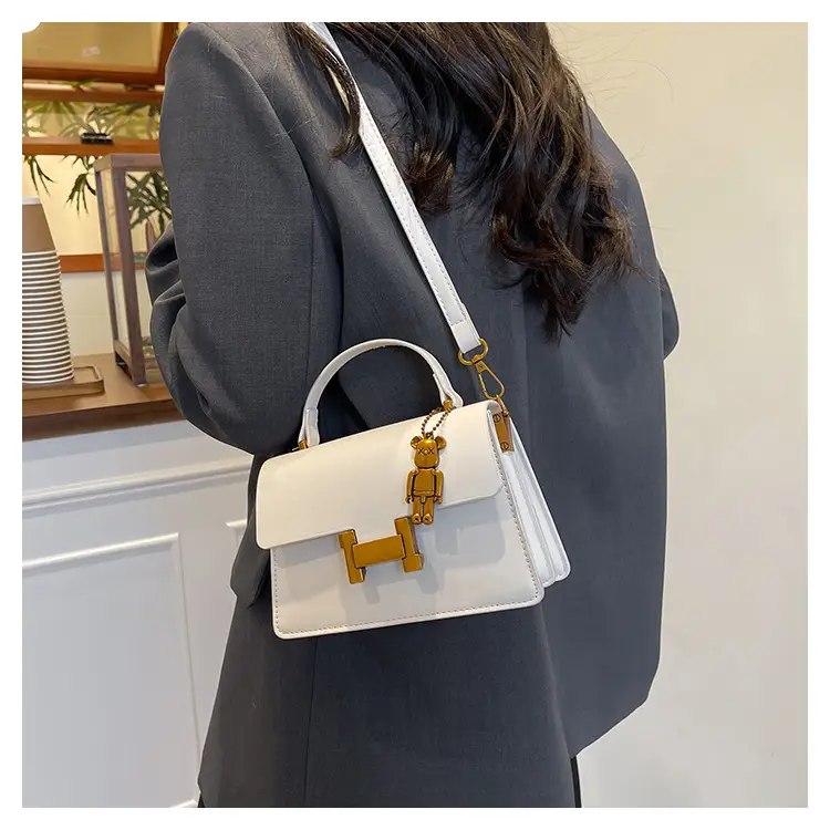 Women's Brown Leather Shoulder Crossbody Bag with Gold Clasp — feature 13