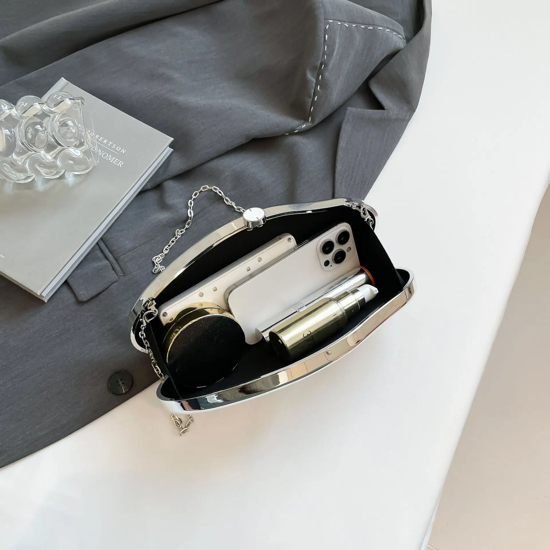 Women's Silver Mirror Sunglasses Crossbody Bag - Image 6
