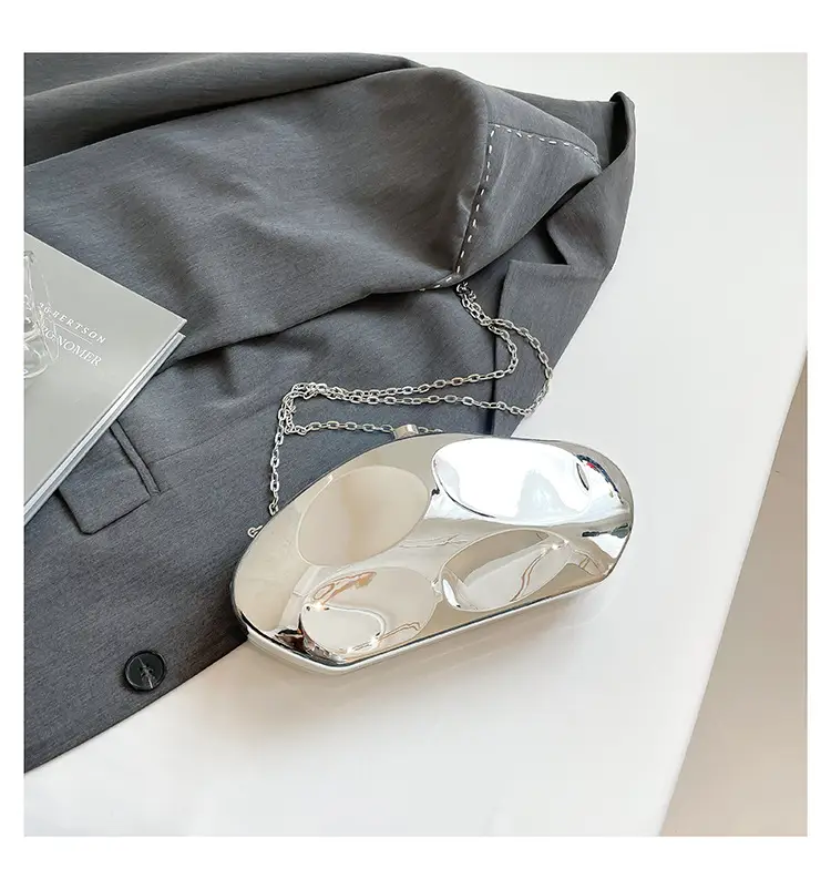 Women's Silver Mirror Sunglasses Crossbody Bag — feature 2