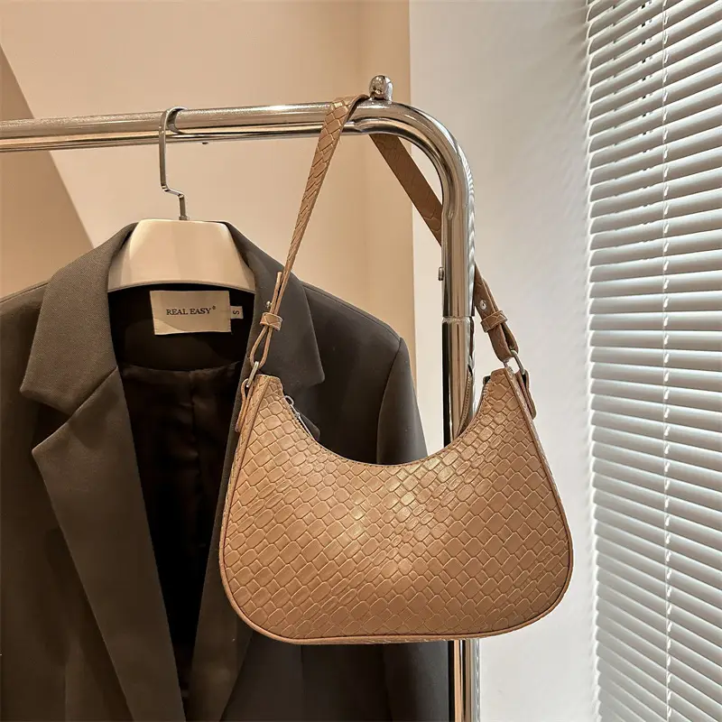 Black Woven Underarm Bag for Women Spring 2025 - Image 9