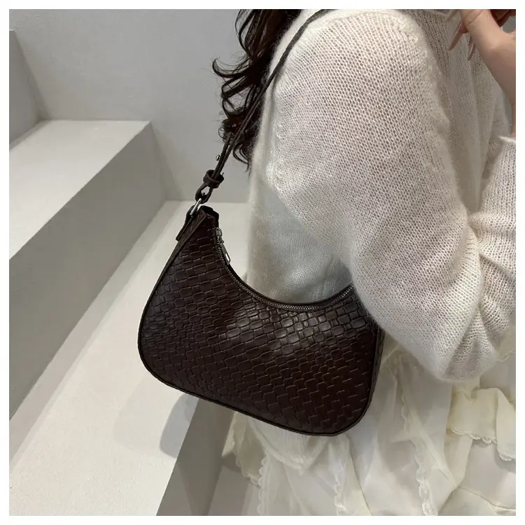 Black Woven Underarm Bag for Women Spring 2025 — feature 11