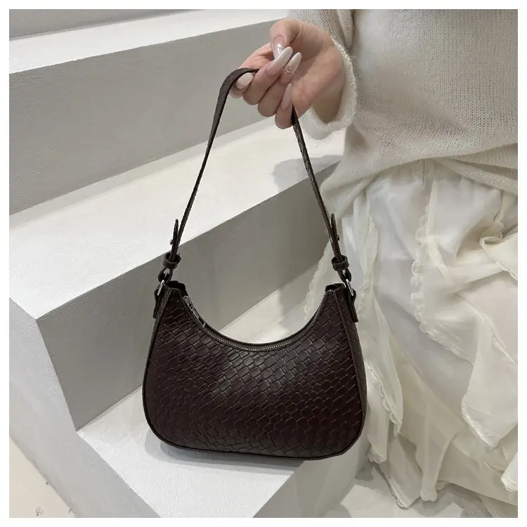Black Woven Underarm Bag for Women Spring 2025 — feature 12