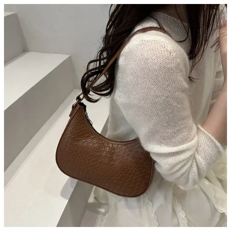 Black Woven Underarm Bag for Women Spring 2025 — feature 14