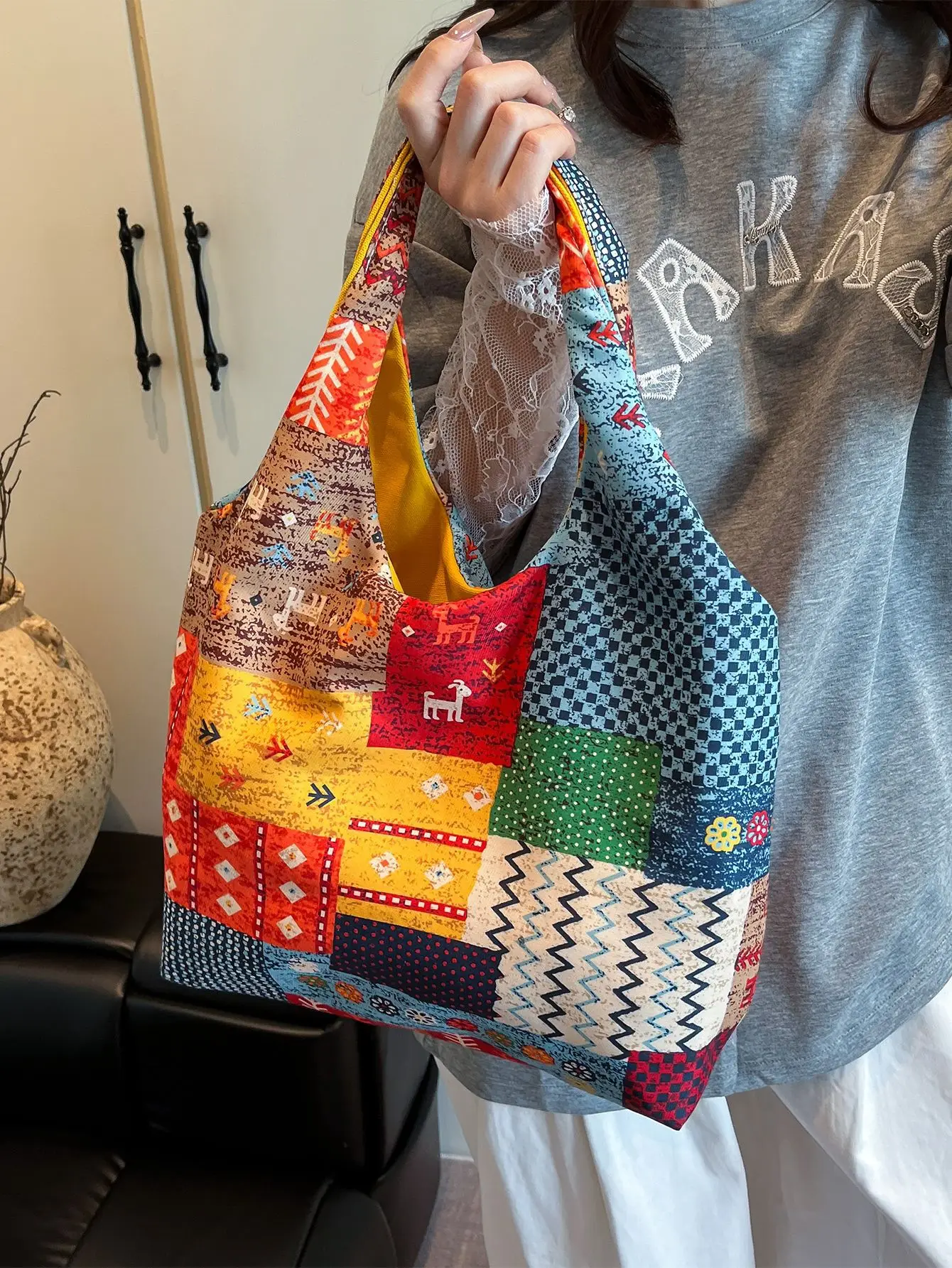 2025 Ethnic Floral Patchwork Shoulder Bag for Women - Image 4