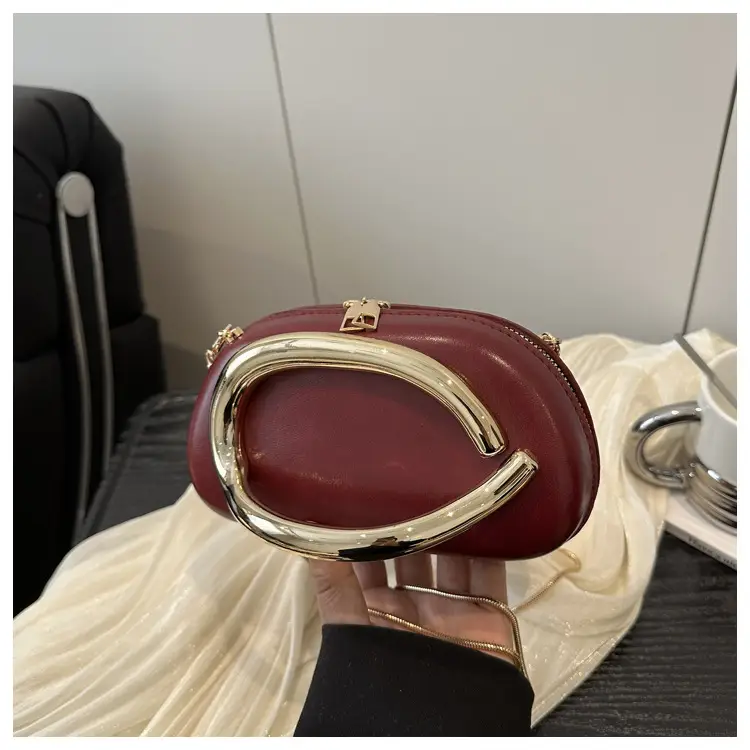 Maroon Metal Handle Women's Shoulder Bag 2025 - Image 3