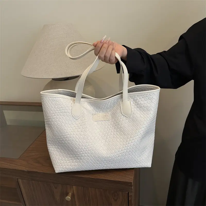 White Korean Style Large Capacity Tote Bag for Women - Image 6
