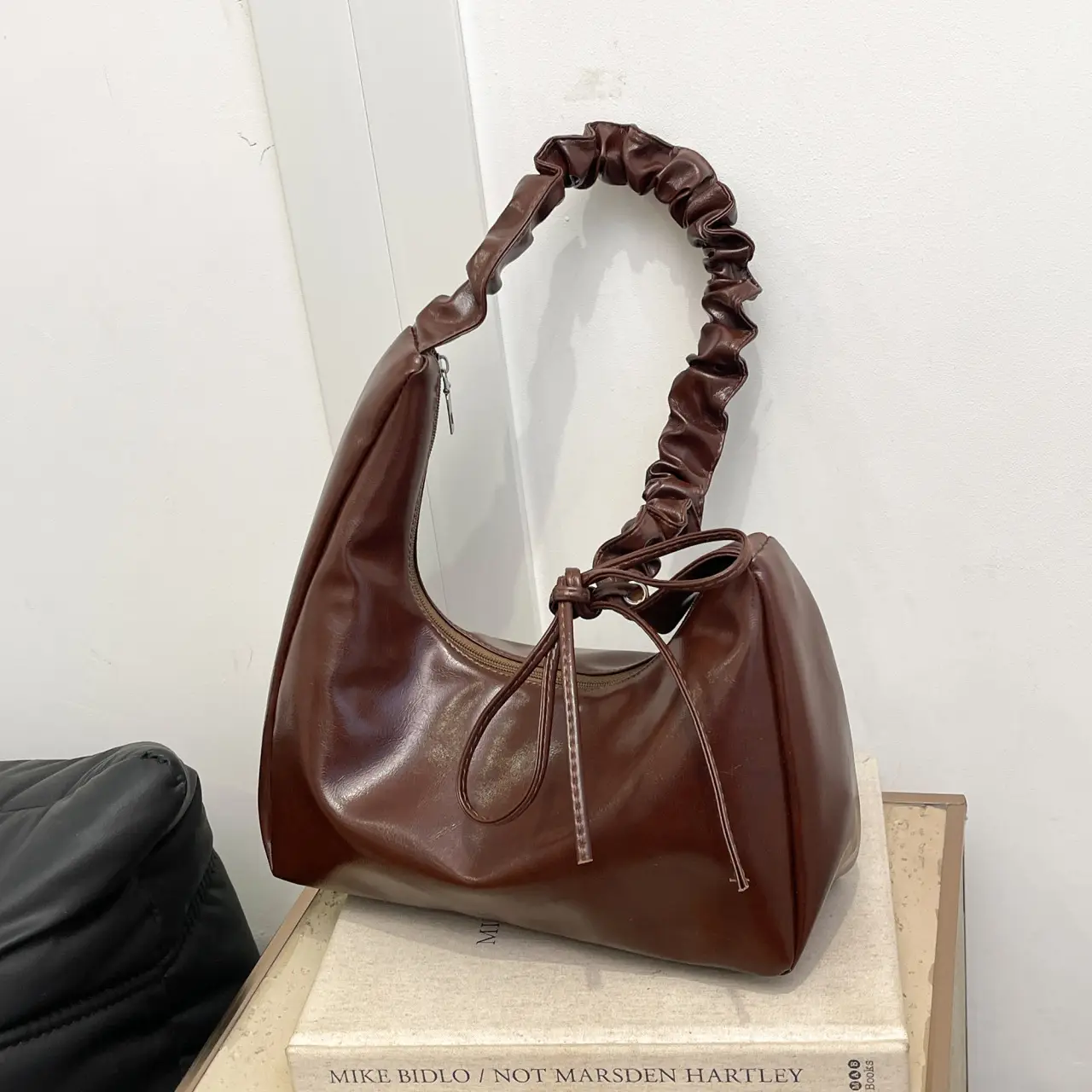 Silver Korean Minimalist Shoulder Bag 2025 New Model - Image 6
