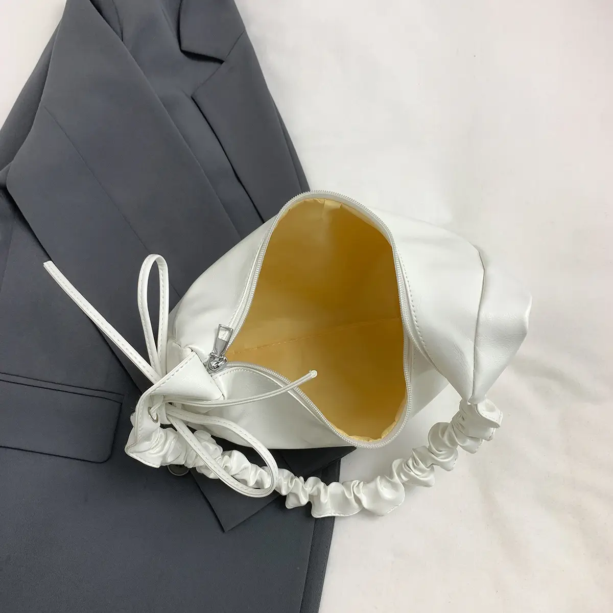 Silver Korean Minimalist Shoulder Bag 2025 New Model — feature 10