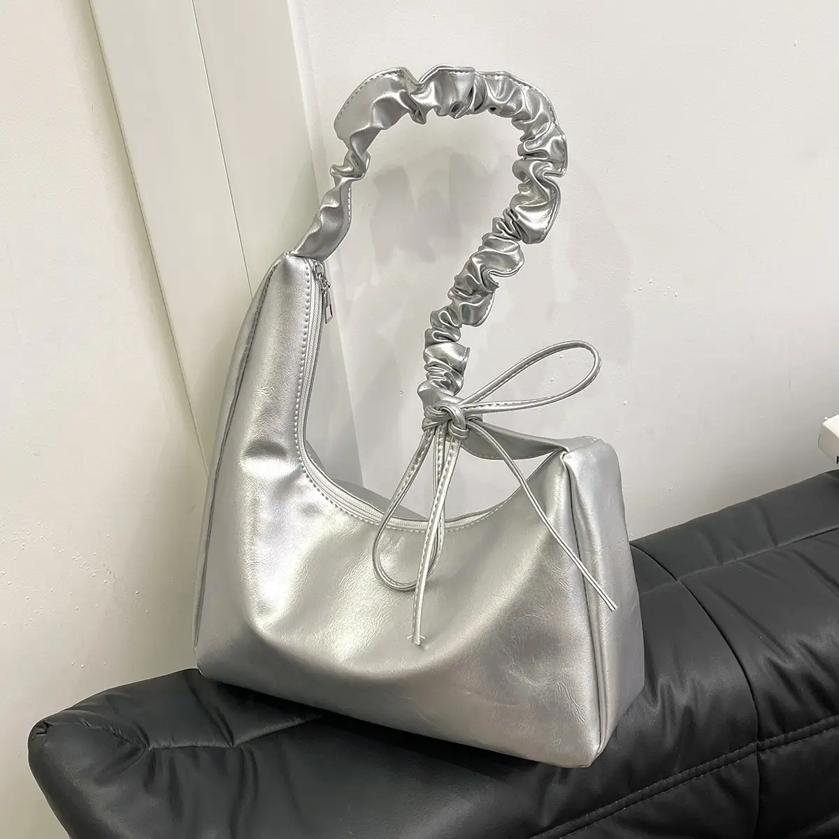 Silver Korean Minimalist Shoulder Bag 2025 New Model — feature 5