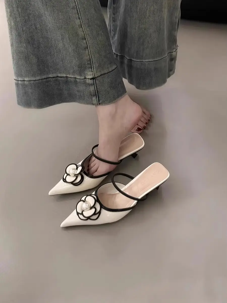 2026 New Summer Style Elegant Pointed-Toe Single Shoes, Chanel-Inspired High-Heeled French Mules with Floral Design for Outdoor Wear — feature 2