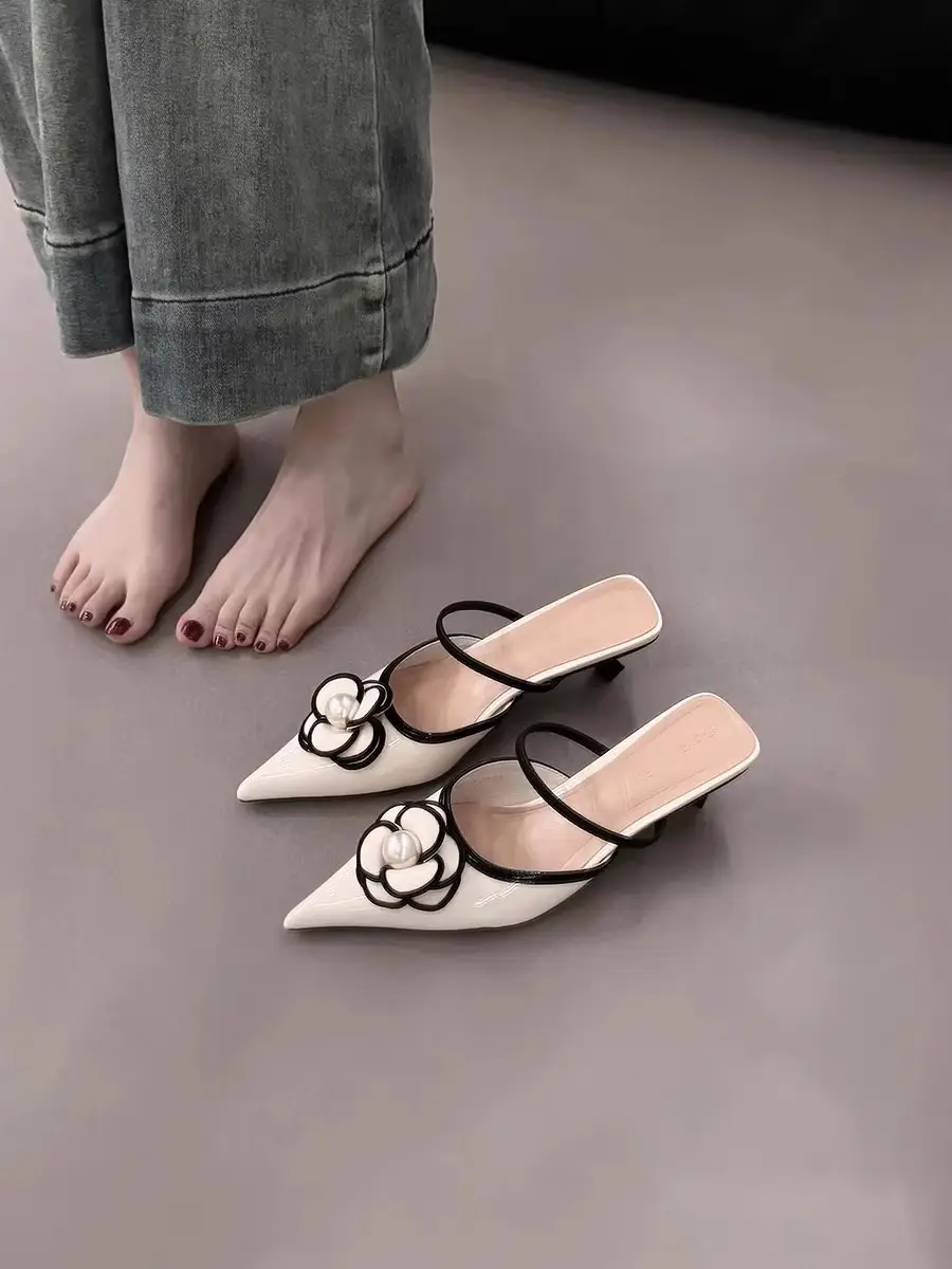 2026 New Summer Style Elegant Pointed-Toe Single Shoes, Chanel-Inspired High-Heeled French Mules with Floral Design for Outdoor Wear — feature 3