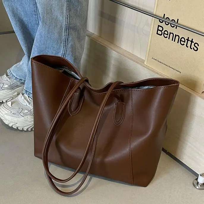 Black Leather Tote Bag for Women 2026 - Image 6